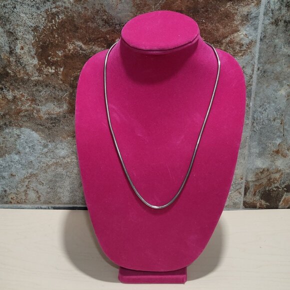 Snake Chain Silver Tone Spring Ring Clasp 24 Inches Necklace - Picture 1 of 6